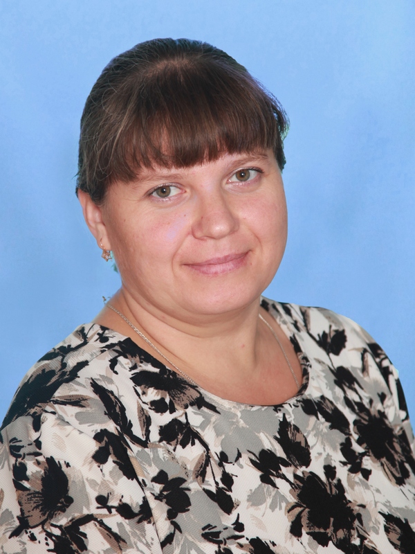 Толоконникова Евгения Викторовна.